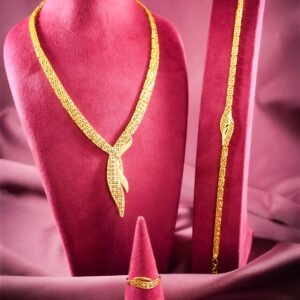 طقم ذهب 28 غرام عيار 18